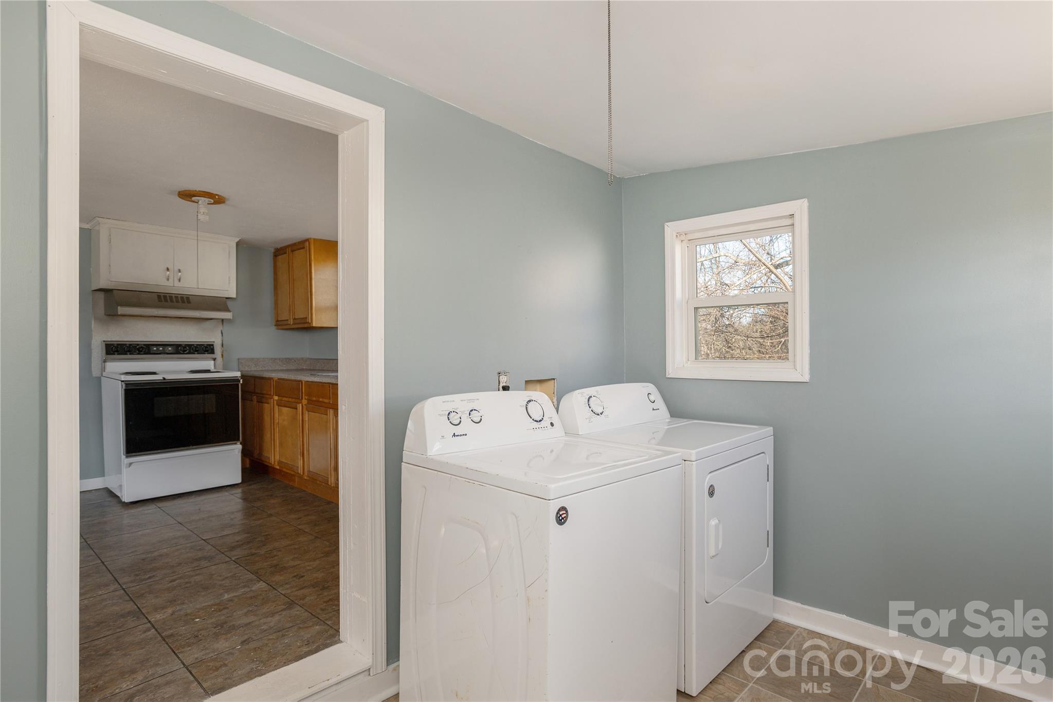 22 Madrid Lane Hendersonville NC 28792