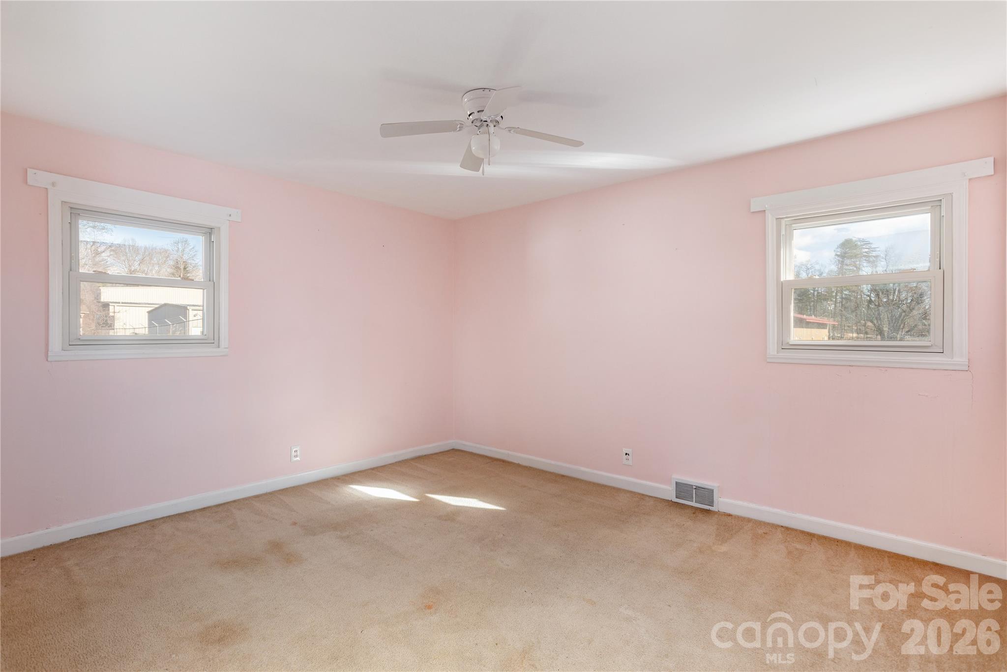 22 Madrid Lane Hendersonville NC 28792