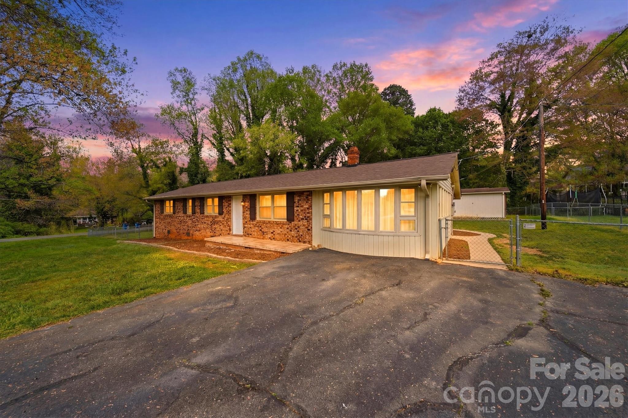3244 25th Street Court NE Hickory NC 28601