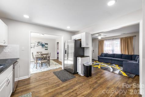 4508 Belle Plaine Drive Charlotte NC 28215