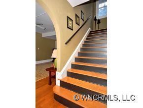 33 Mount Vernon Circle Asheville NC 28804