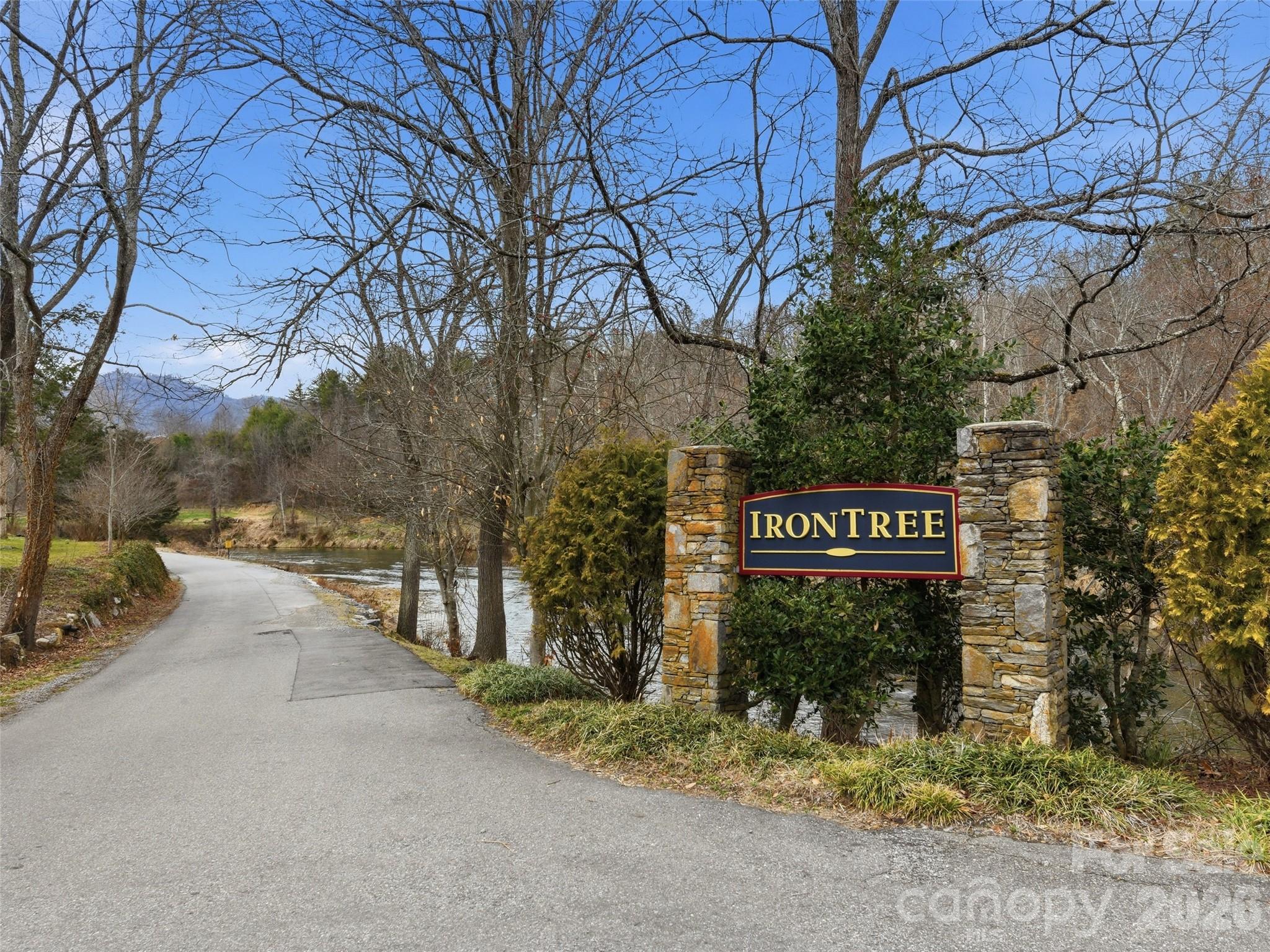 288 Ironwood Drive Clyde NC 28721