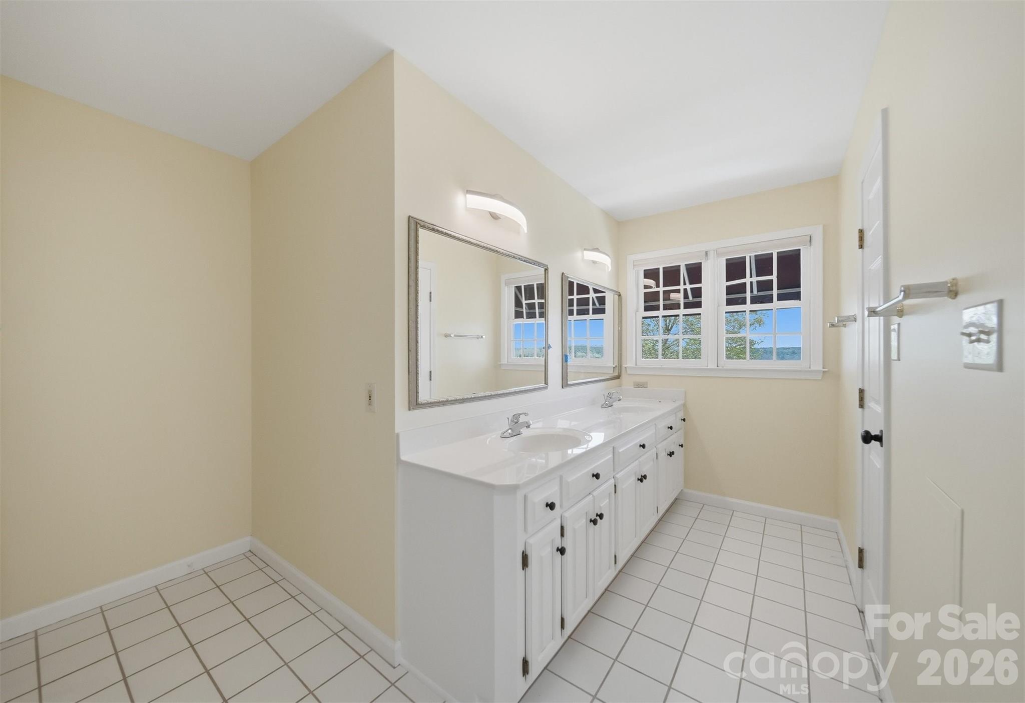 3820 8th Street Place NW Hickory NC 28601