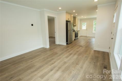 30 Babb Street Waynesville NC 28786