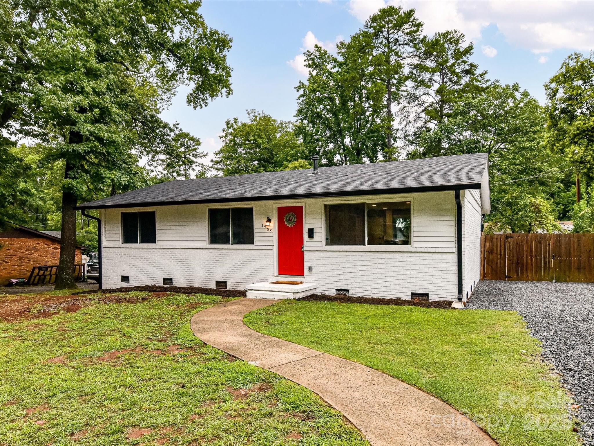 2508 Carrington Court Charlotte NC 28208