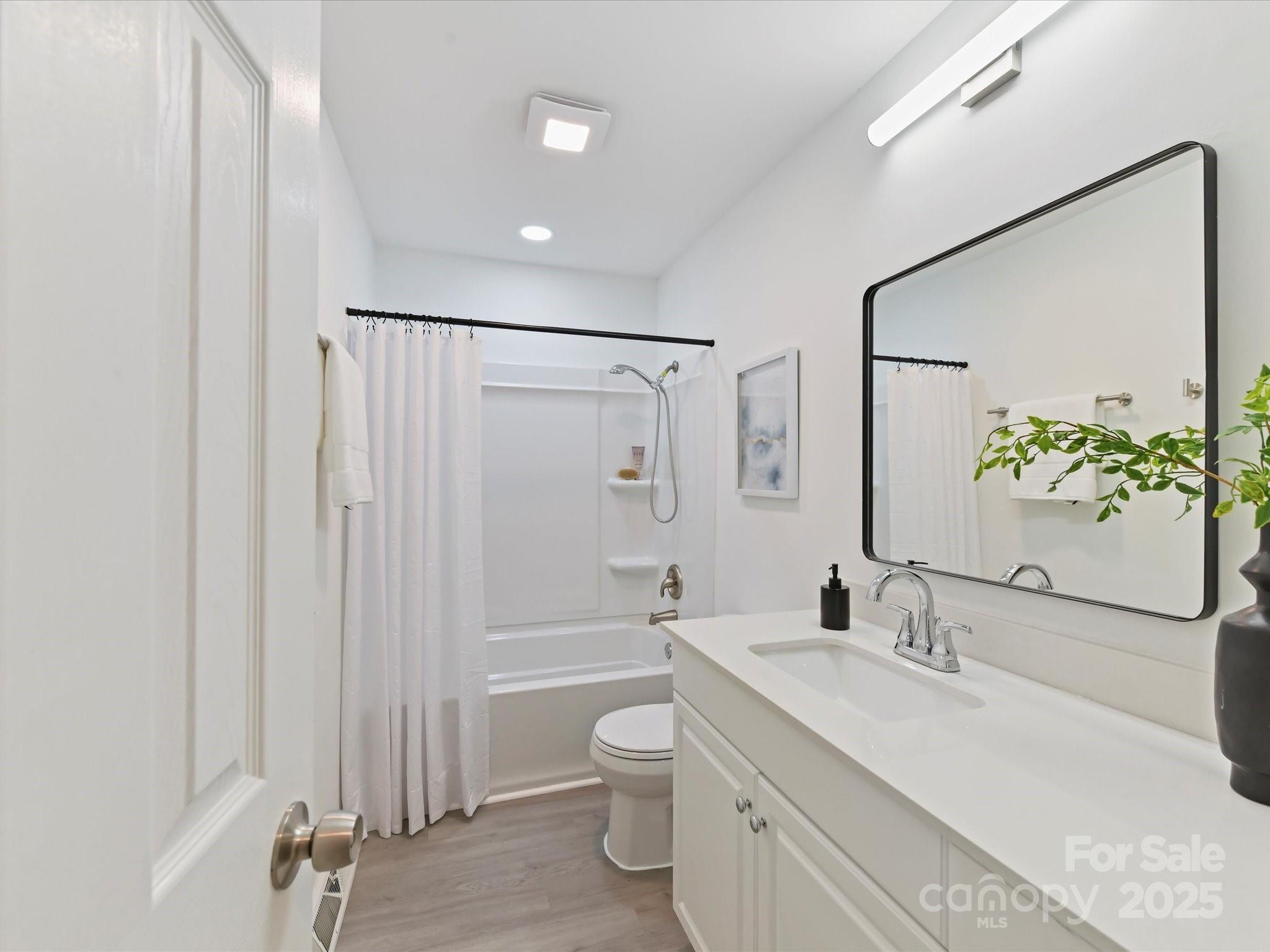 2508 Carrington Court Charlotte NC 28208