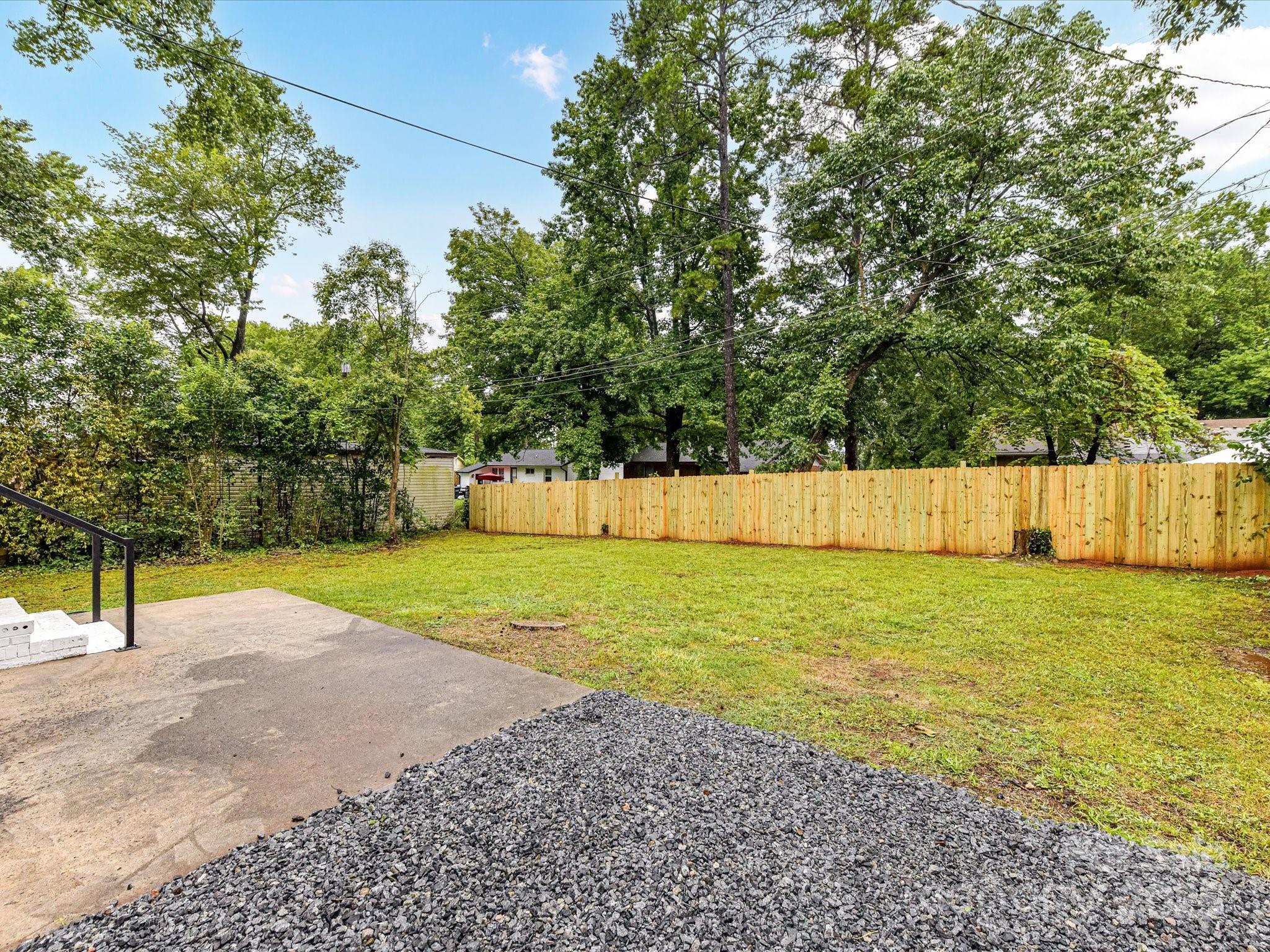 2508 Carrington Court Charlotte NC 28208