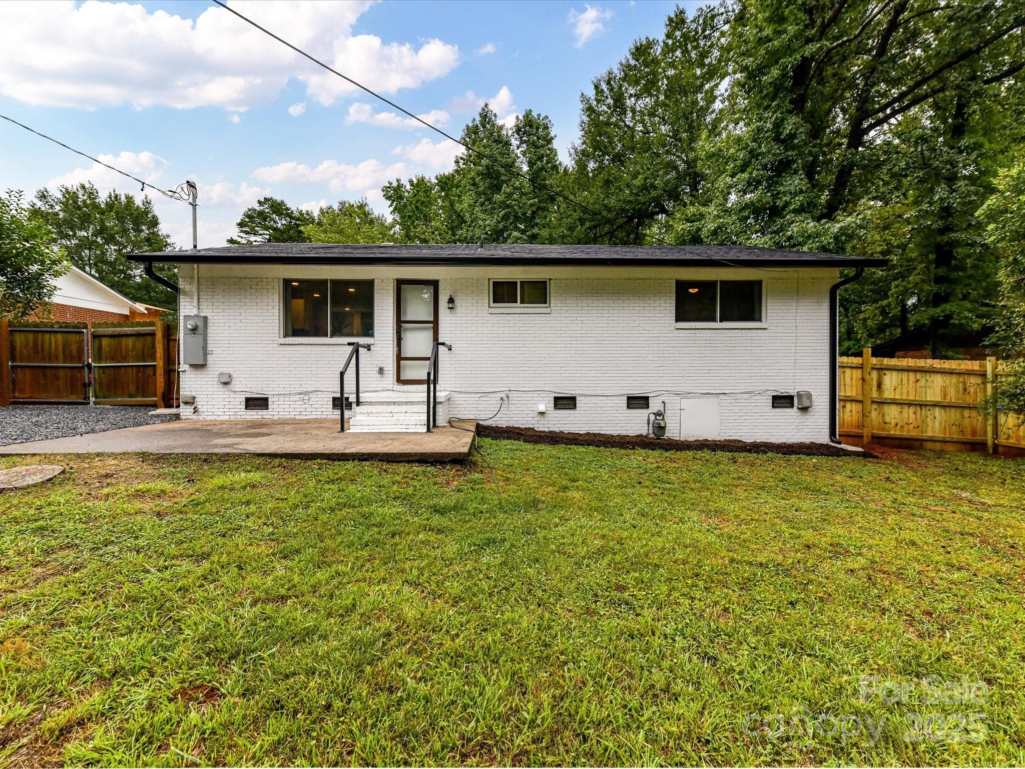 2508 Carrington Court Charlotte NC 28208