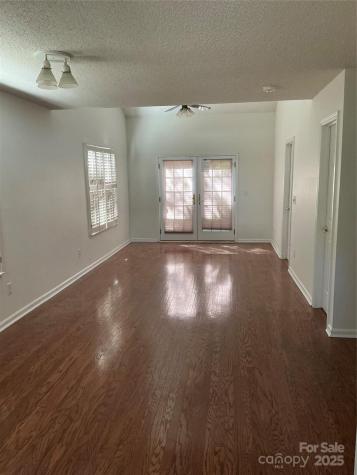 5884 Prescott Court Charlotte NC 28269