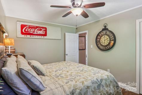 416 S Cherokee Avenue Black Mountain NC 28711