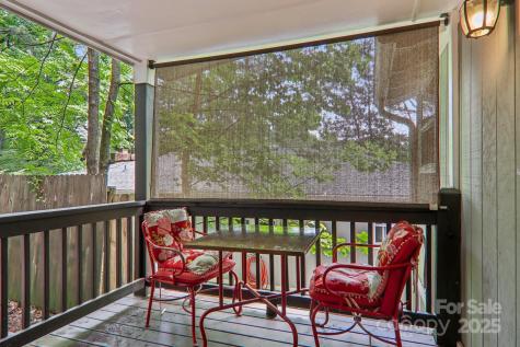 416 S Cherokee Avenue Black Mountain NC 28711