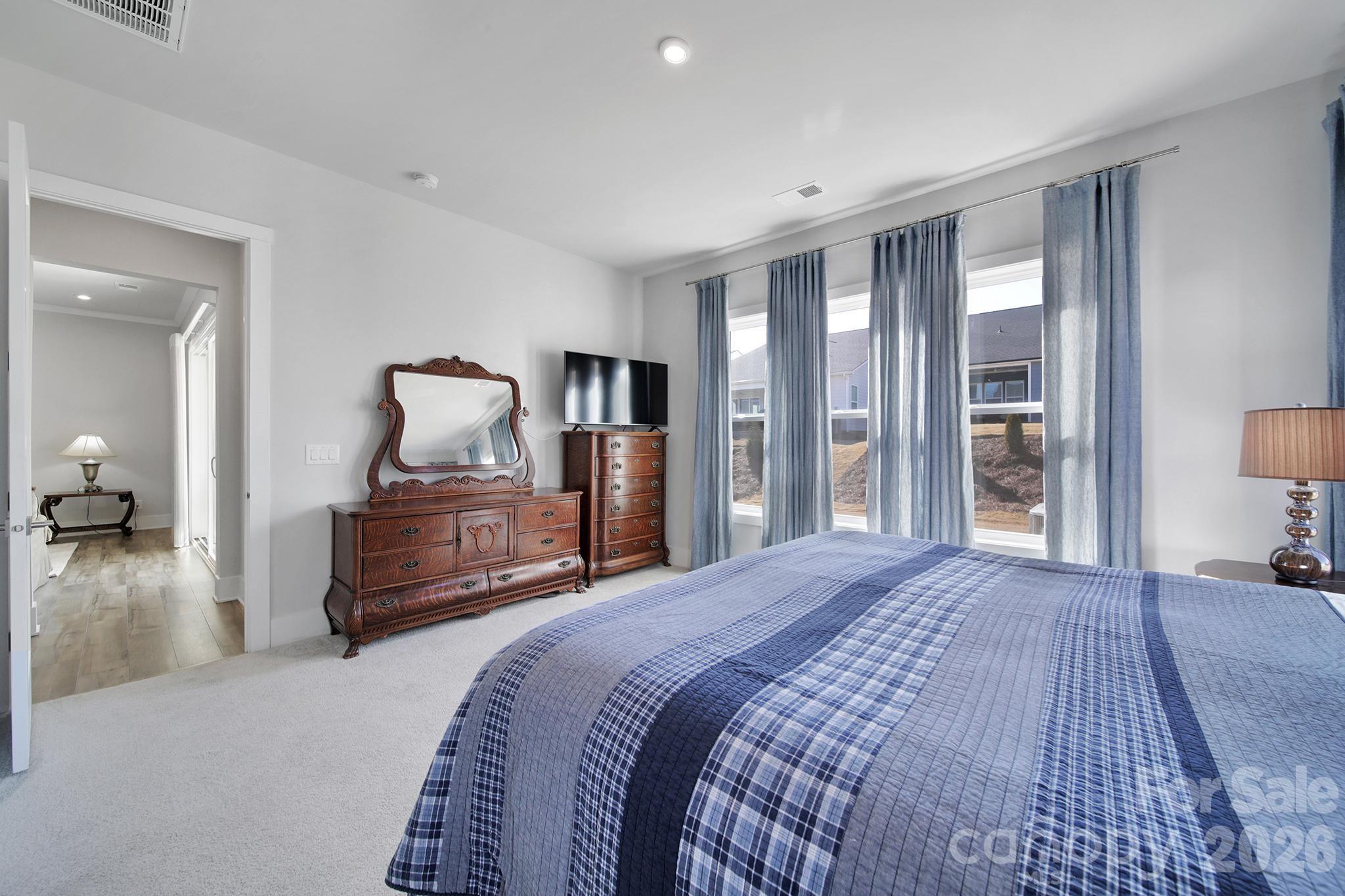 8021 Brookbank Drive Charlotte NC 28269