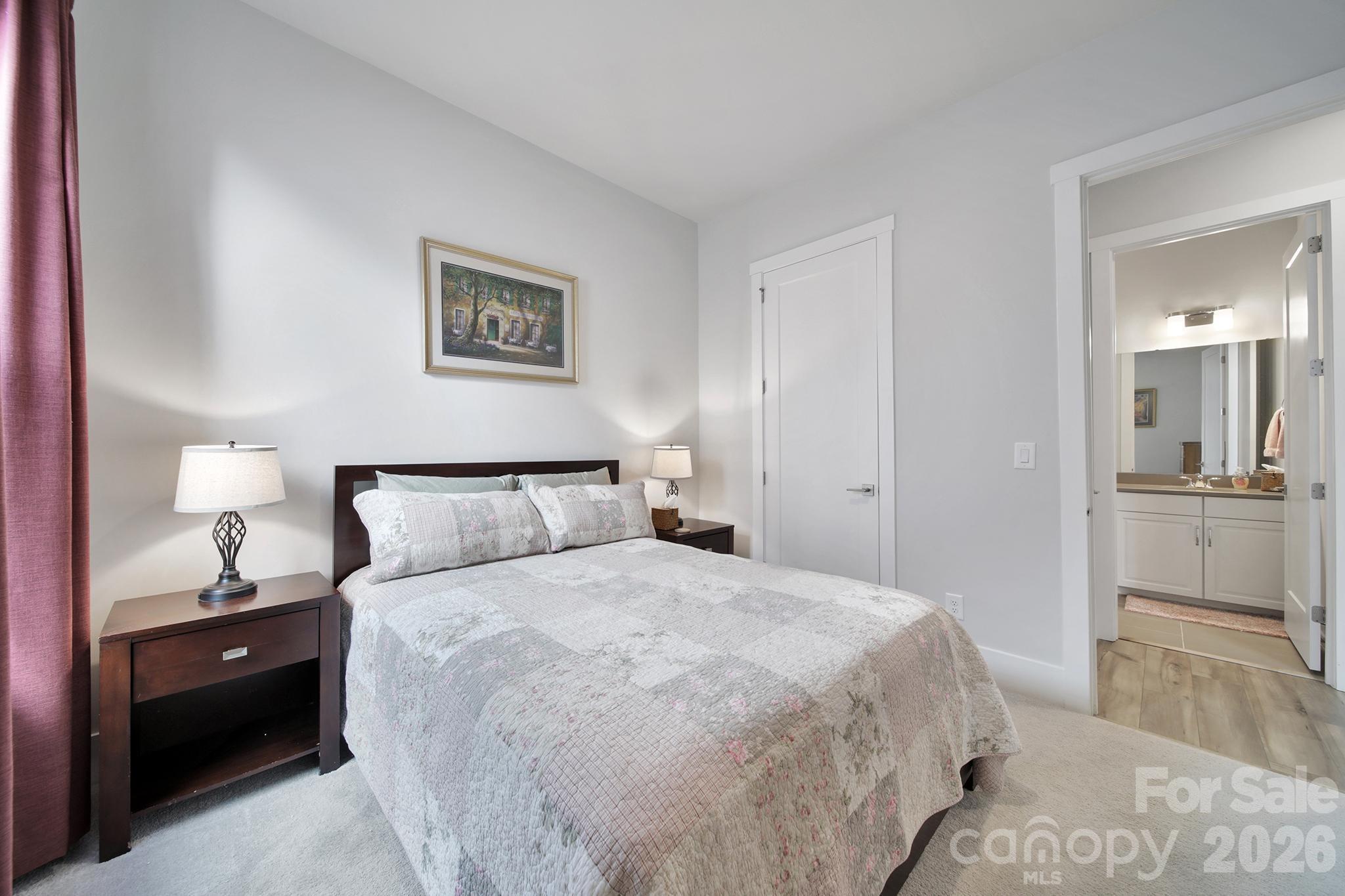 8021 Brookbank Drive Charlotte NC 28269