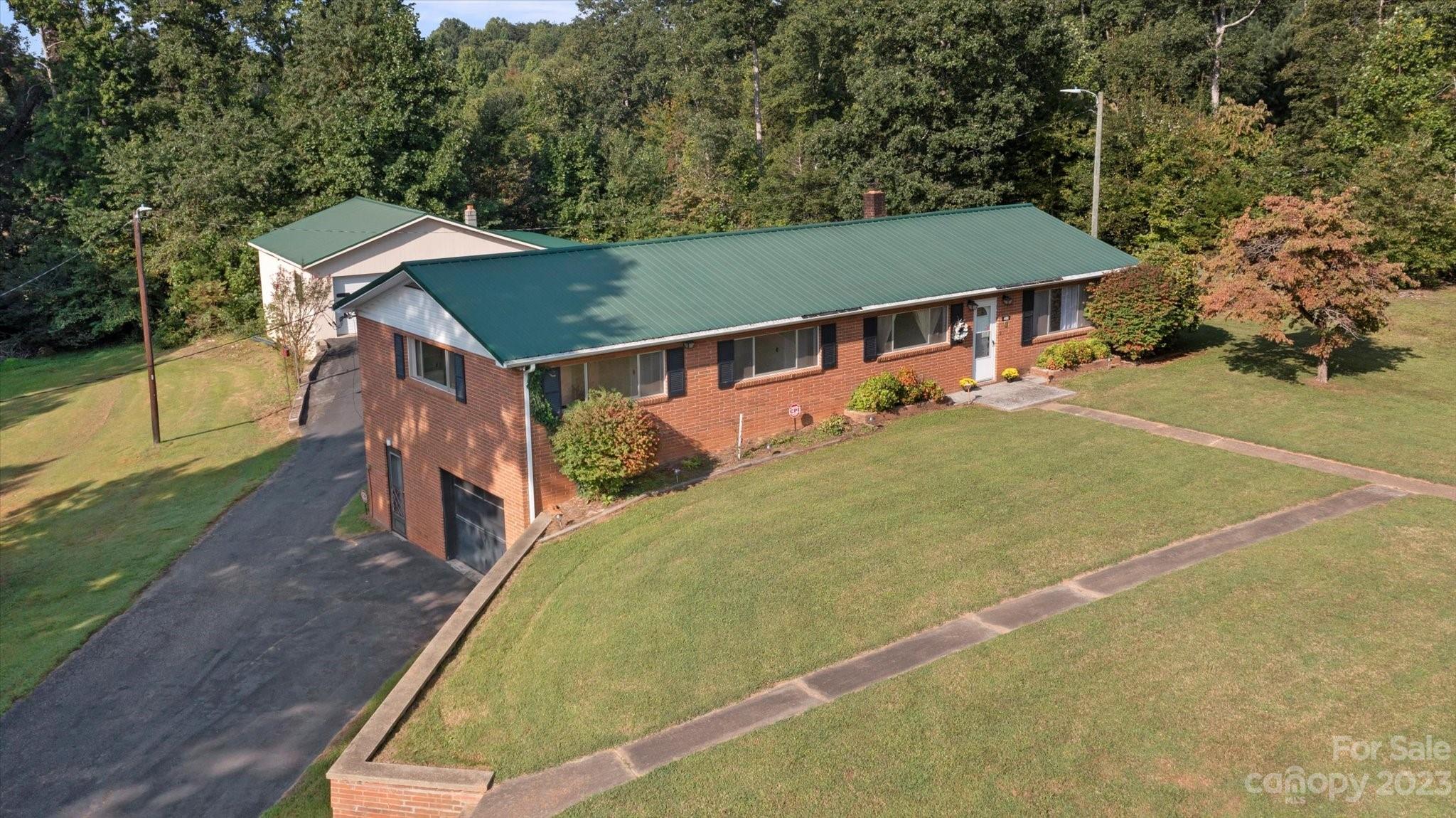 466 Ned Mcgimsey Road Nebo NC 28761