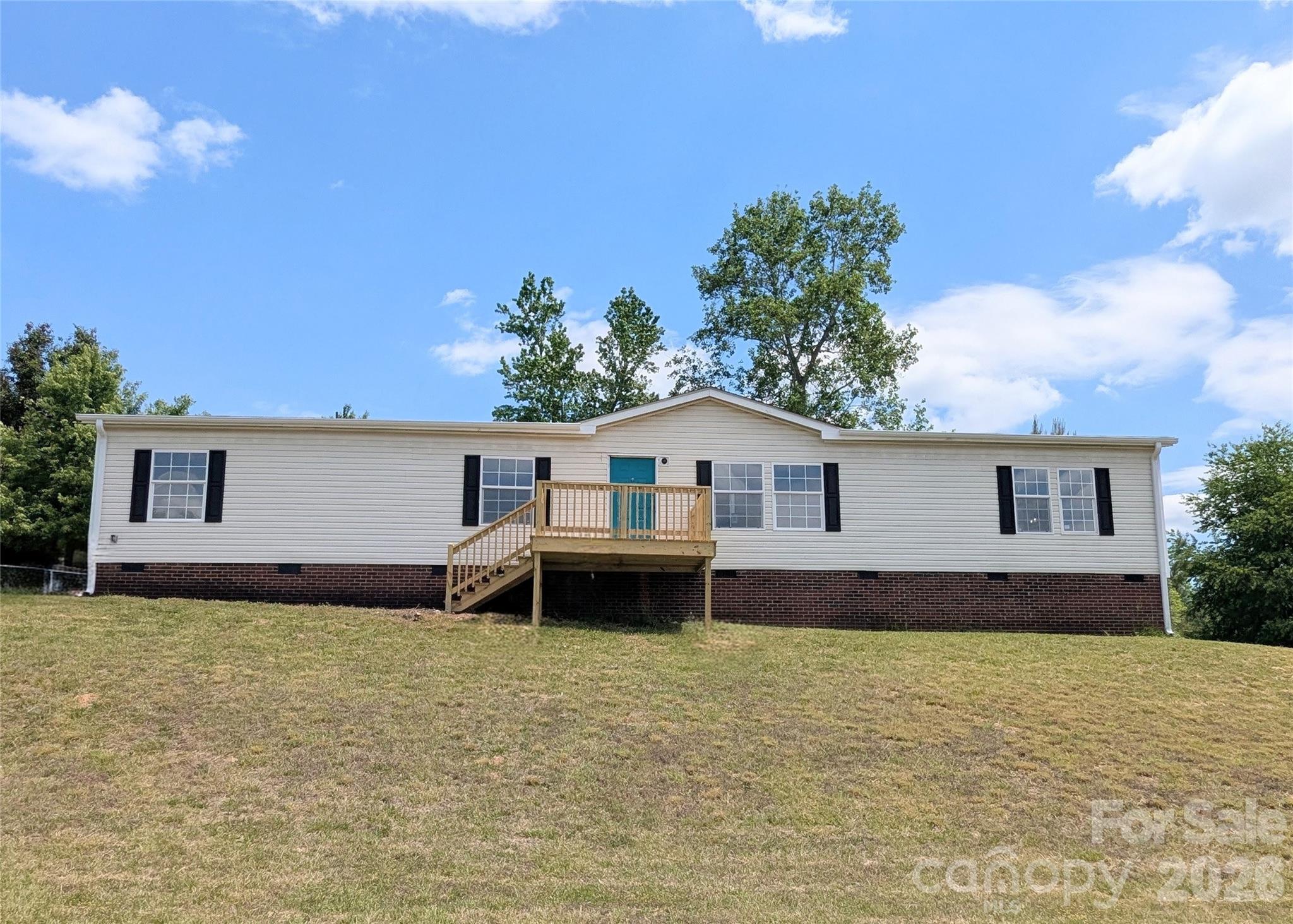 2032 Rocky Creek Lane Dallas NC 28034