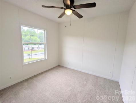 2032 Rocky Creek Lane Dallas NC 28034