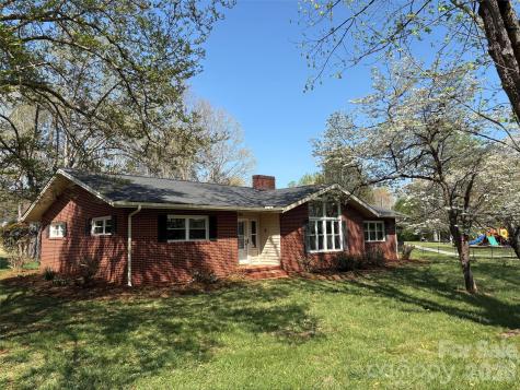 1820 Connelly Springs Road Lenoir NC 28645