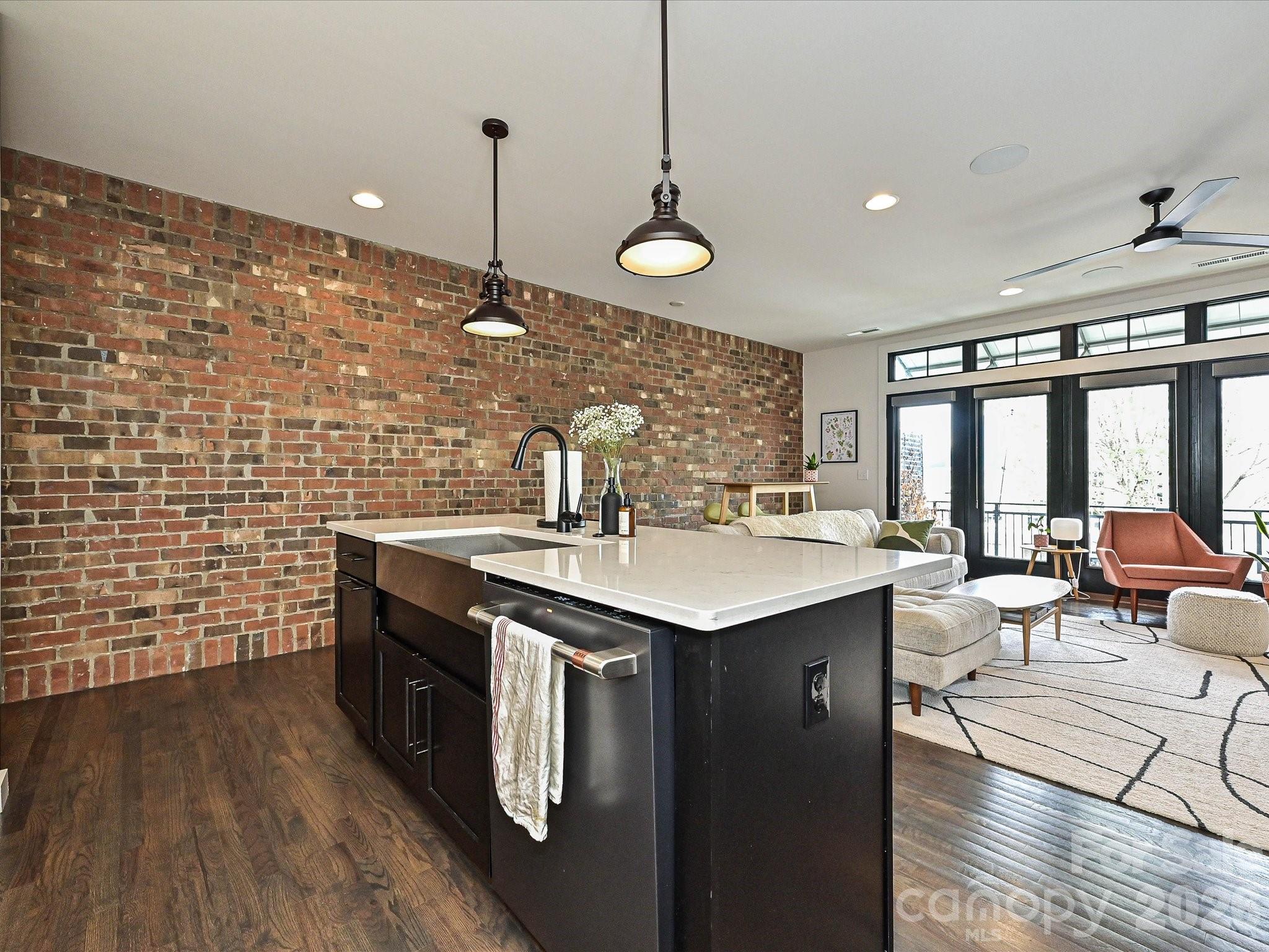 432 E 33rd Street Charlotte NC 28205