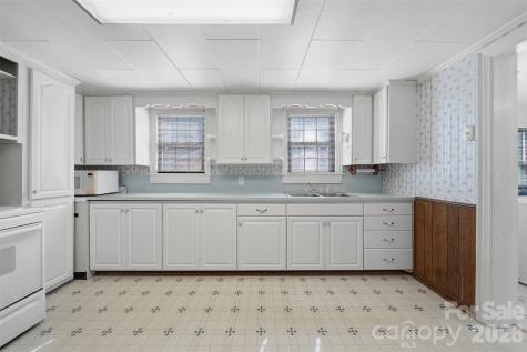 2421 35th Street Court NE Hickory NC 28601