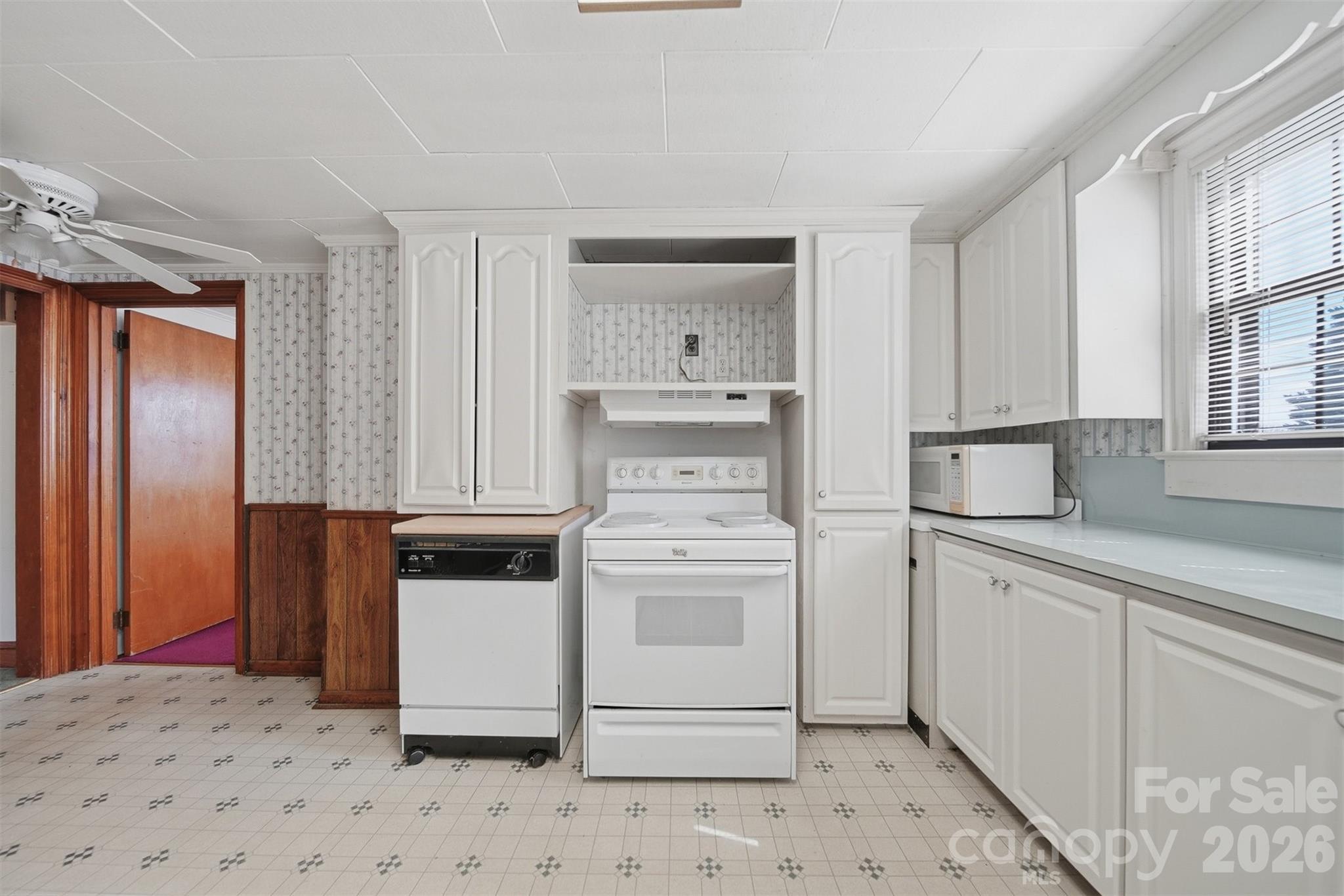 2421 35th Street Court NE Hickory NC 28601
