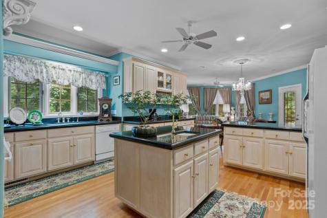 115 W Glenview Drive Salisbury NC 28147