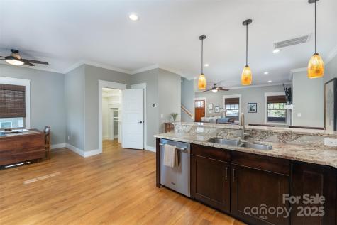 71 Mclain Street Asheville NC 28803