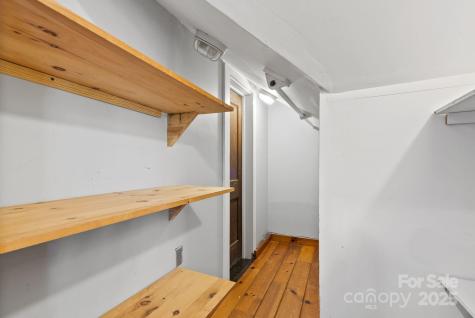 31 Massey Road Asheville NC 28804