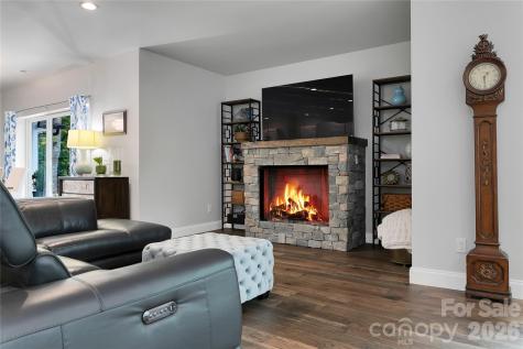 151 Unoga Court Brevard NC 28712