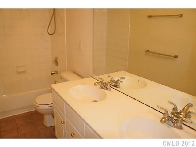 8008 Pelorus Lane Charlotte NC 28269