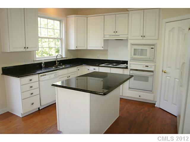 8008 Pelorus Lane Charlotte NC 28269
