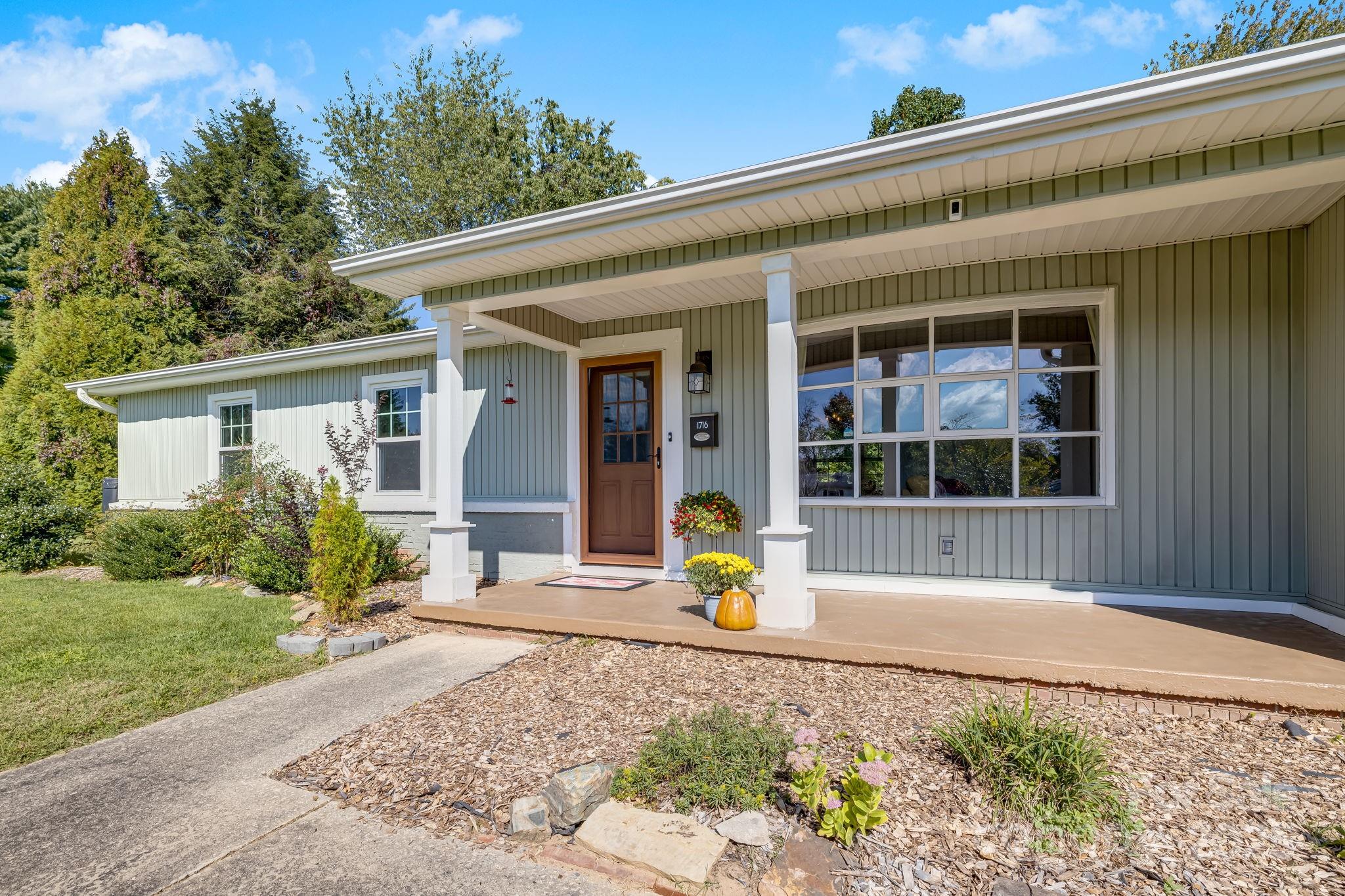 1716 Glenheath Drive Hendersonville NC 28791