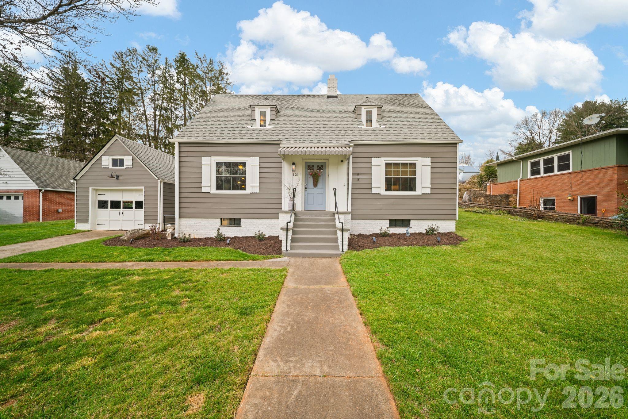 121 Johnson Street Canton NC 28716