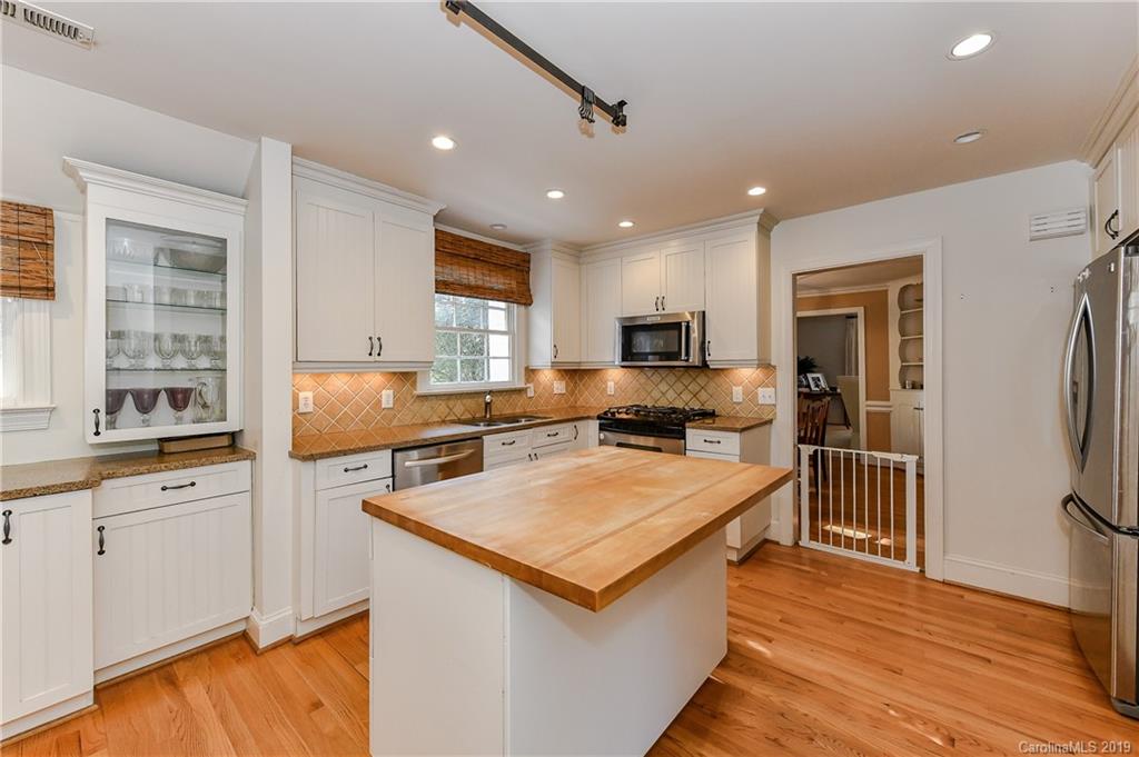 2001 Sharon Avenue Charlotte NC 28211