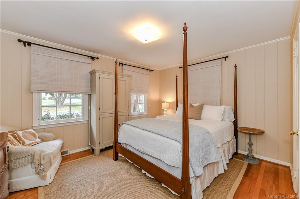 2001 Sharon Avenue Charlotte NC 28211