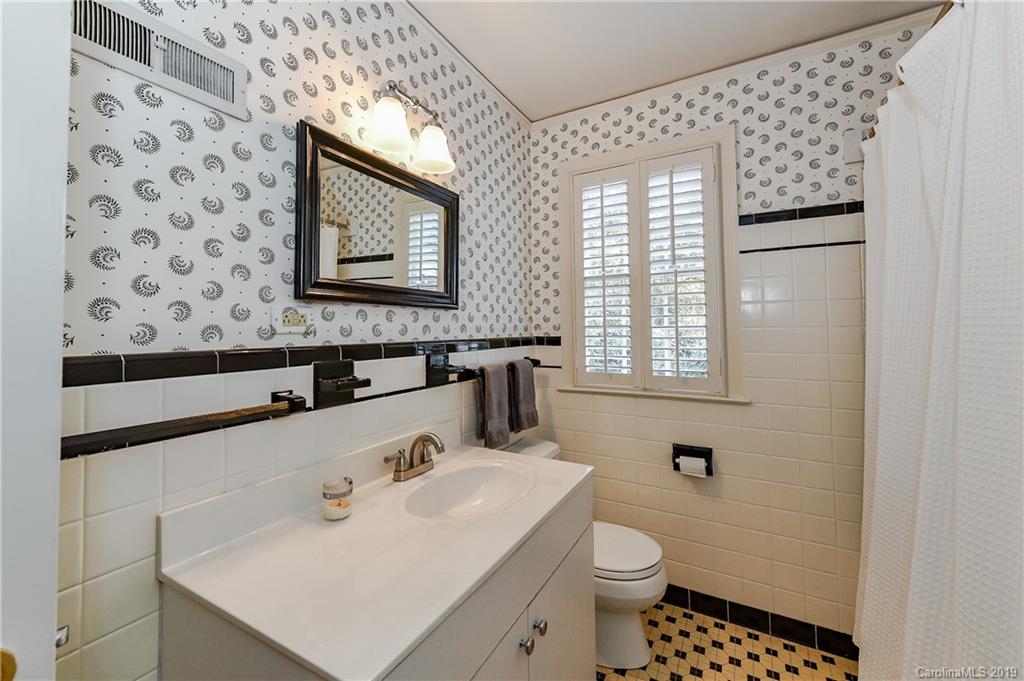 2001 Sharon Avenue Charlotte NC 28211