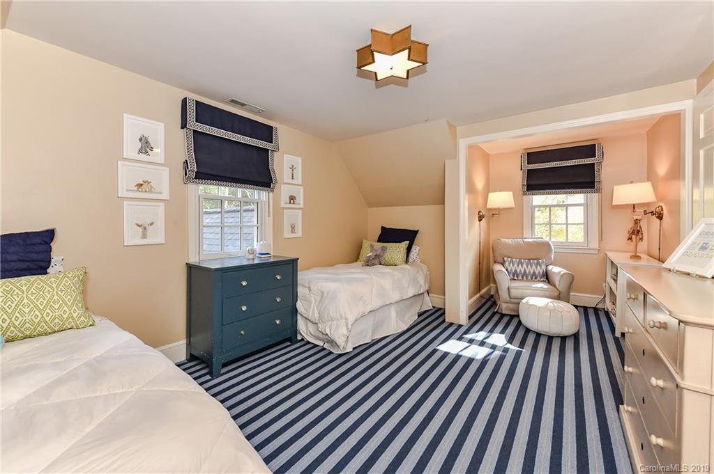 2001 Sharon Avenue Charlotte NC 28211