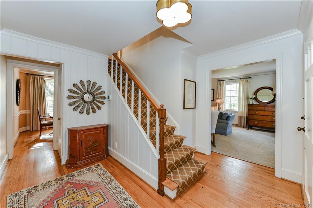 2001 Sharon Avenue Charlotte NC 28211