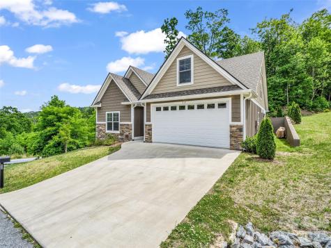 221 Millbrae Loop Hendersonville NC 28791