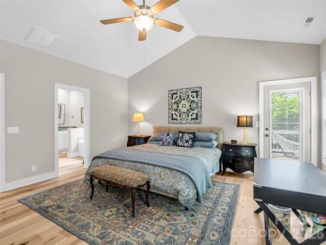 221 Millbrae Loop Hendersonville NC 28791