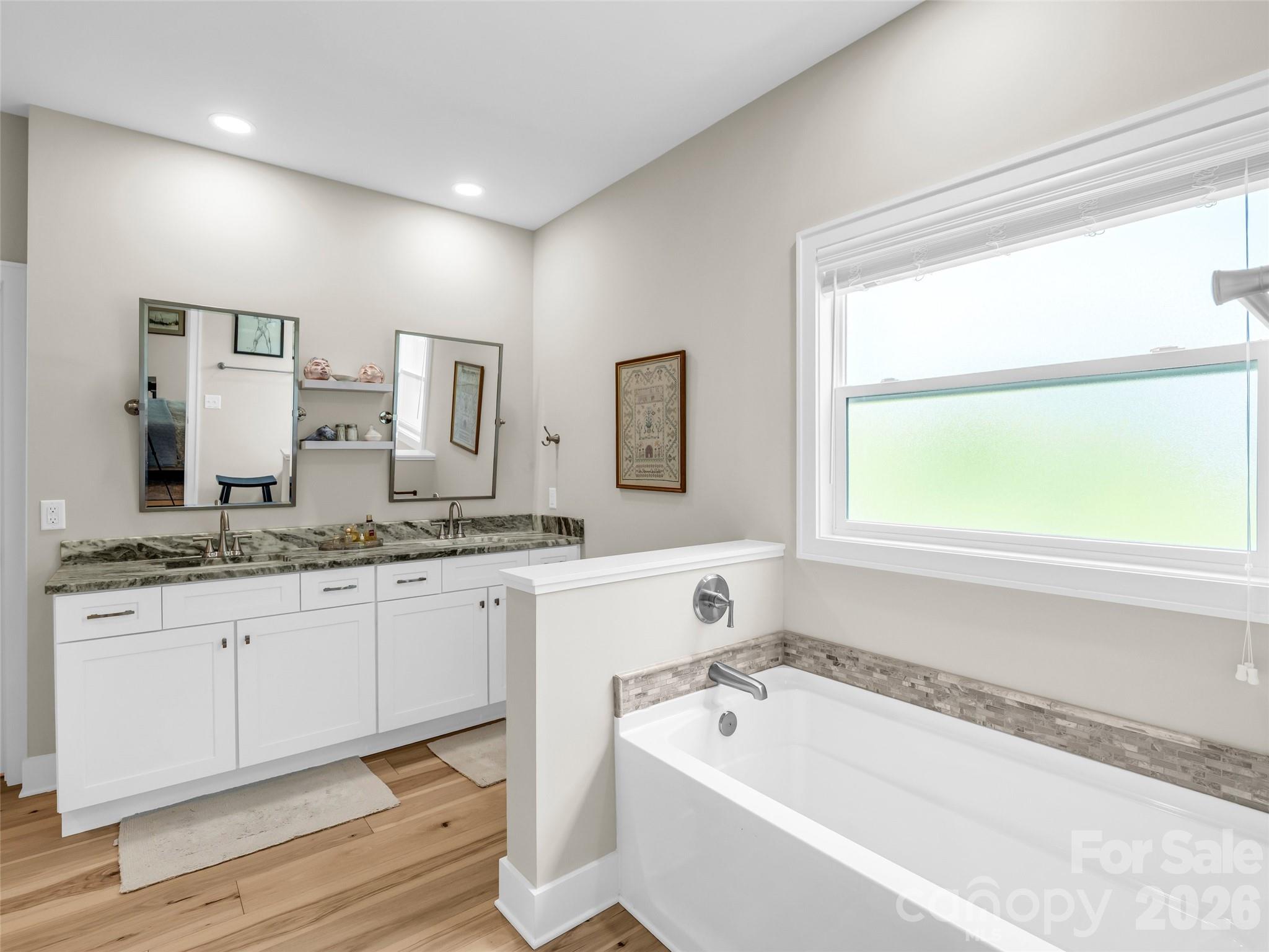 221 Millbrae Loop Hendersonville NC 28791
