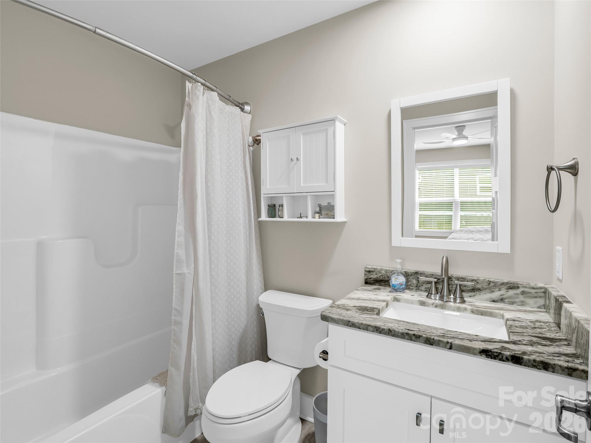221 Millbrae Loop Hendersonville NC 28791