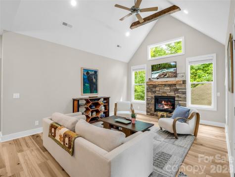 221 Millbrae Loop Hendersonville NC 28791