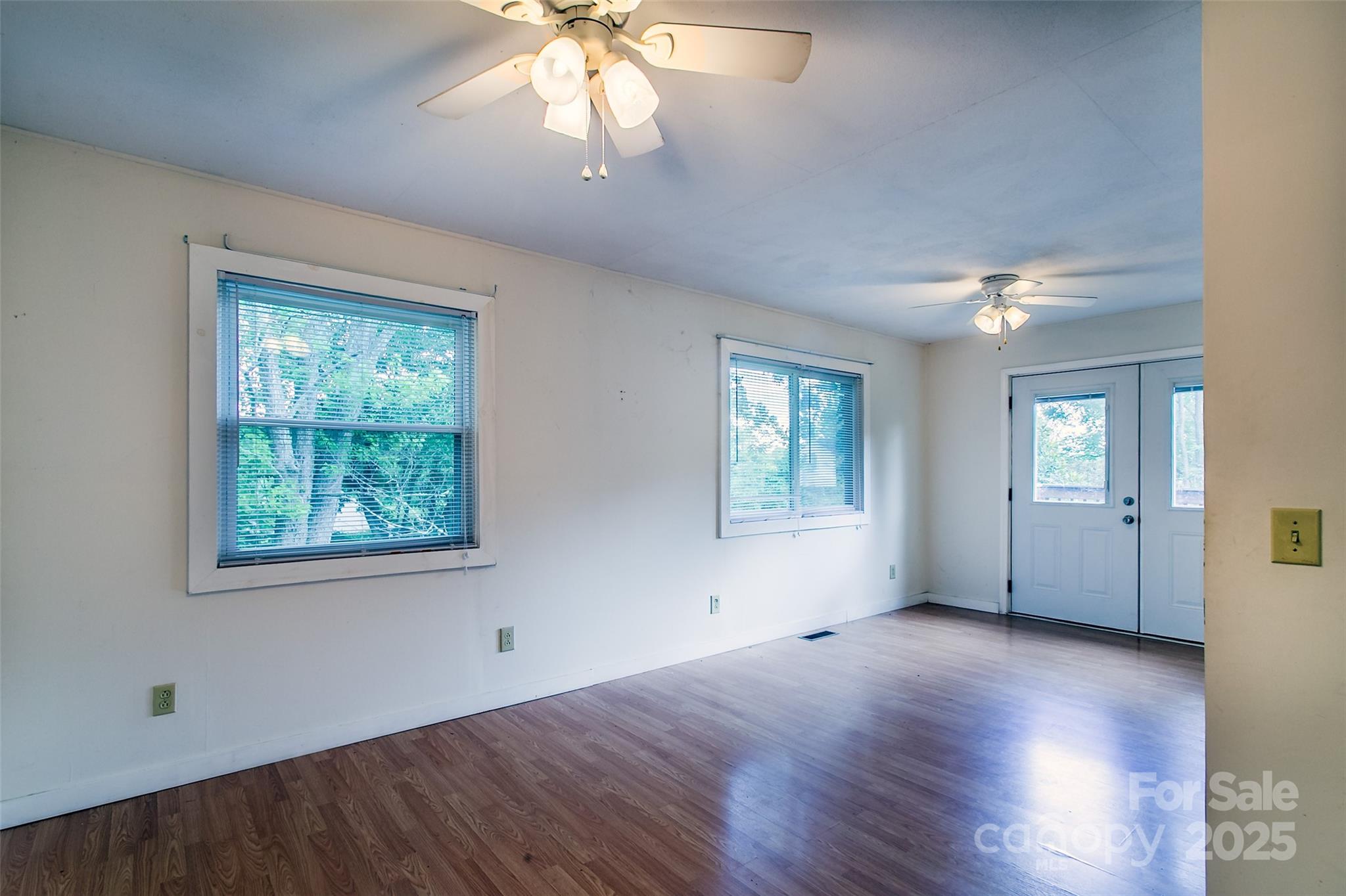 27 Curlee Street Brevard NC 28712
