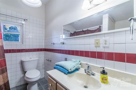 27 Curlee Street Brevard NC 28712