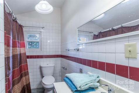 27 Curlee Street Brevard NC 28712