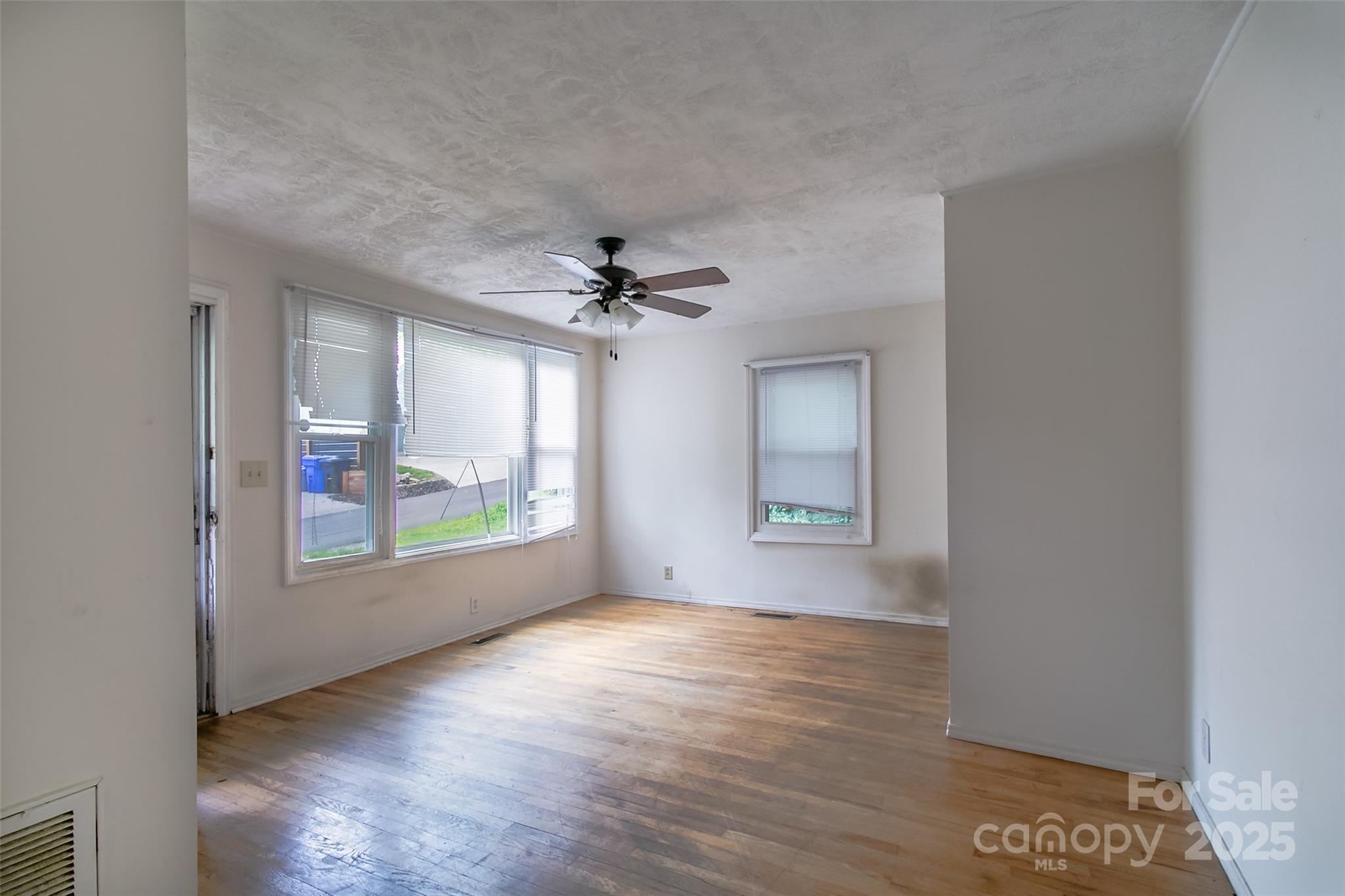 27 Curlee Street Brevard NC 28712