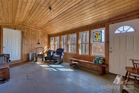 2626 Dendy Orchard Road Highlands NC 28741