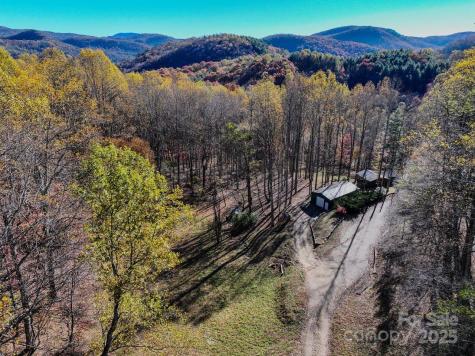 2626 Dendy Orchard Road Highlands NC 28741