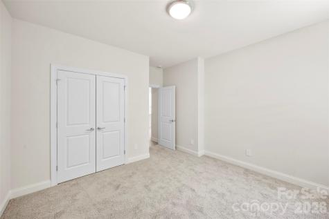 128 Slate Drive Statesville NC 28625