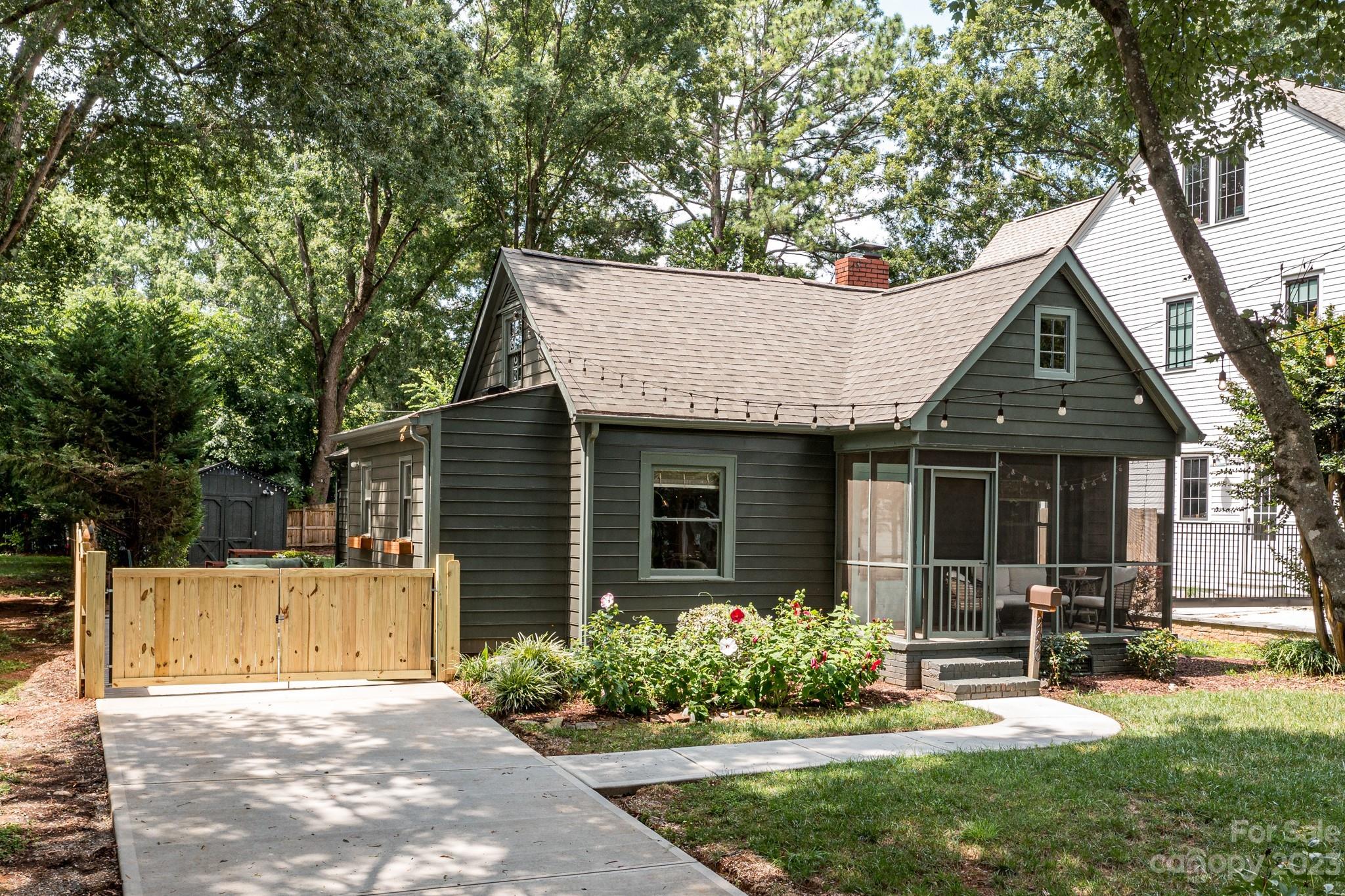 2620 Bay Street Charlotte NC 28205